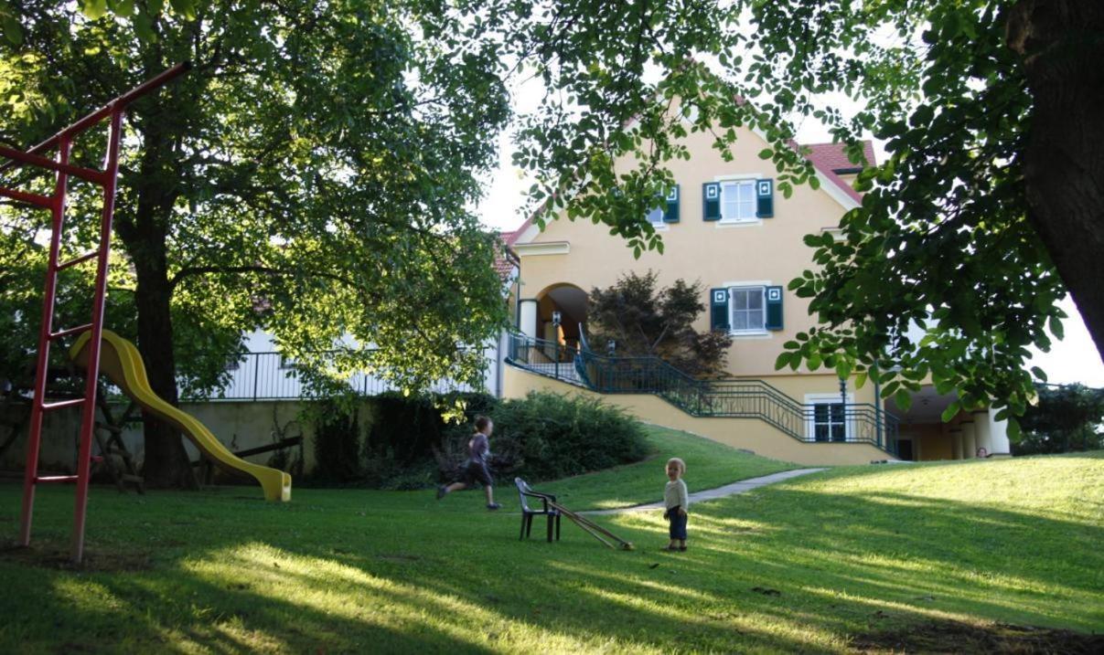 Ferienhof Uhudler-Arkaden Stegersbach Exterior photo