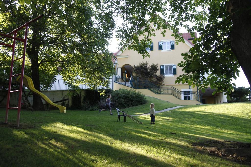 Ferienhof Uhudler-Arkaden Stegersbach Exterior photo